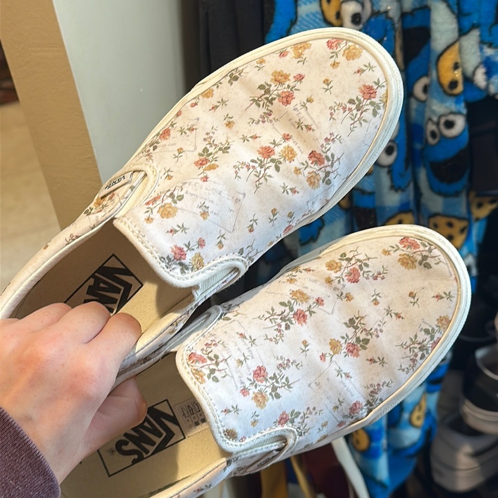 Floral cute vans